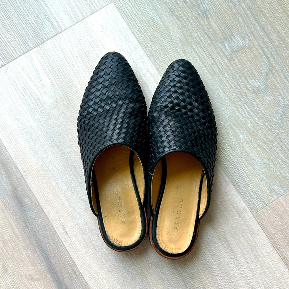 Nisolo Mules